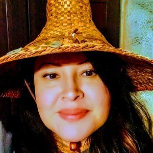 Meet your Posher, Jadah